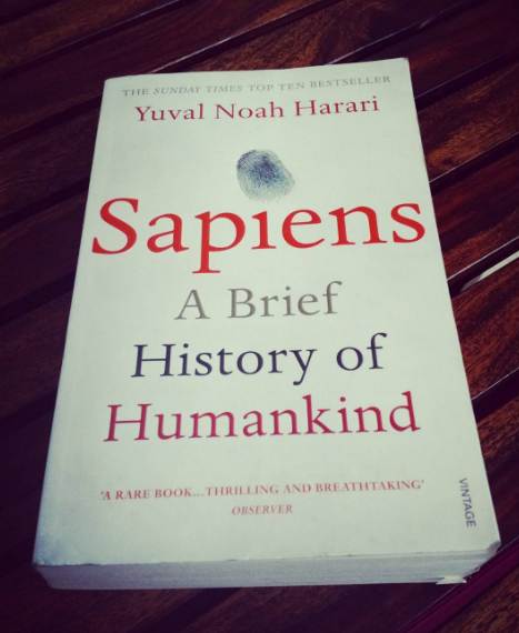 Sapiens : A Brief History of Humankind by Yuval Noah ...