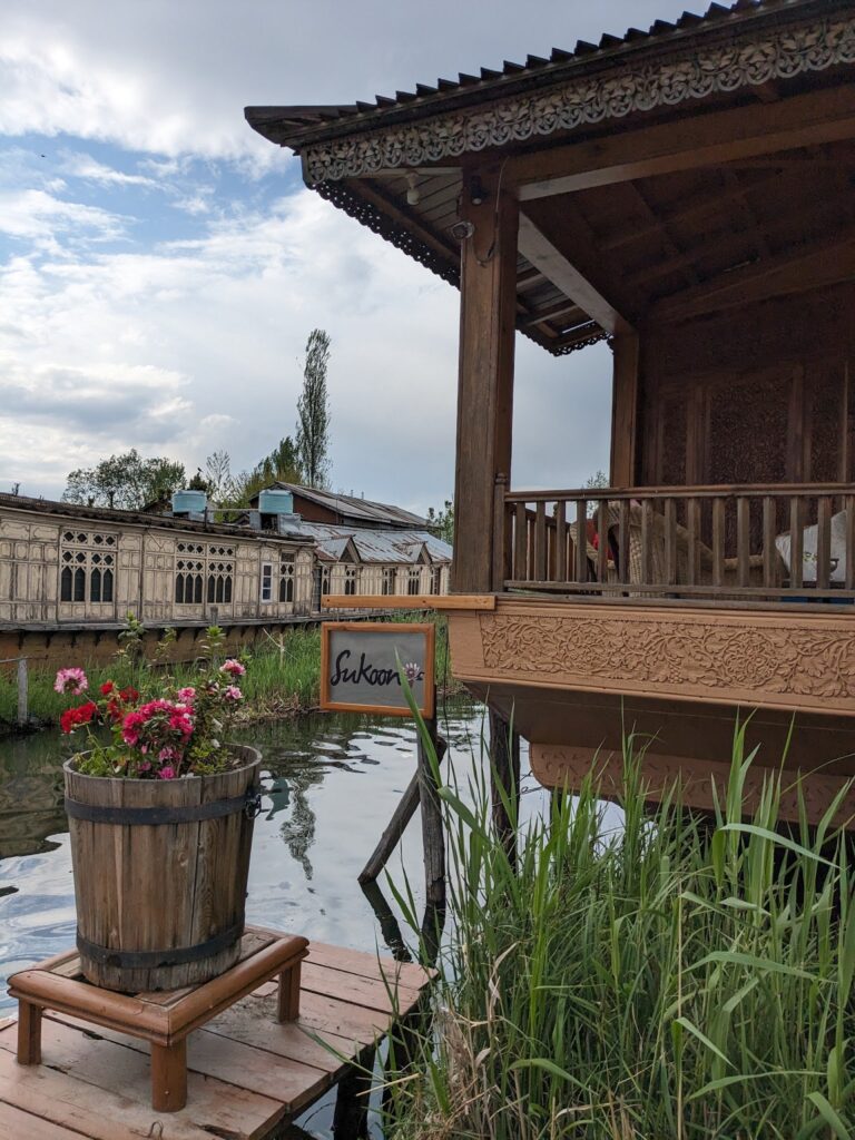 Sukoon Houseboat, Srinagar