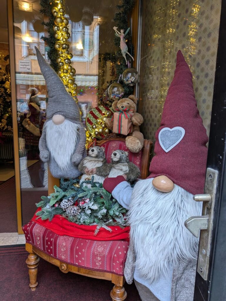 Christmas Museum shop ((Karácsony Múzeum)