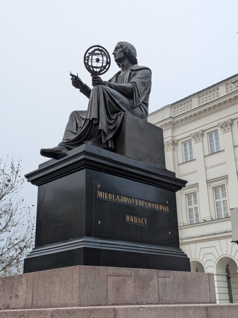nicolaus copernicus monument warsaw